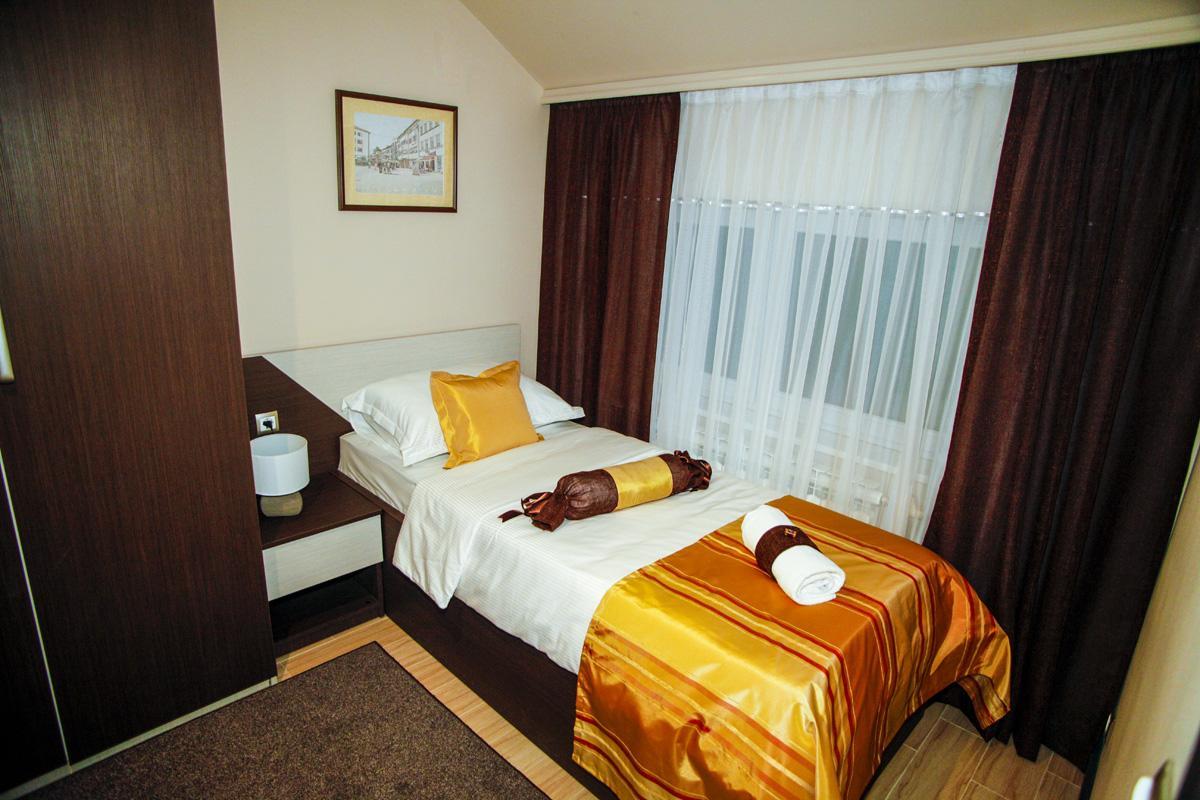 Motel Korzo Bihać エクステリア 写真