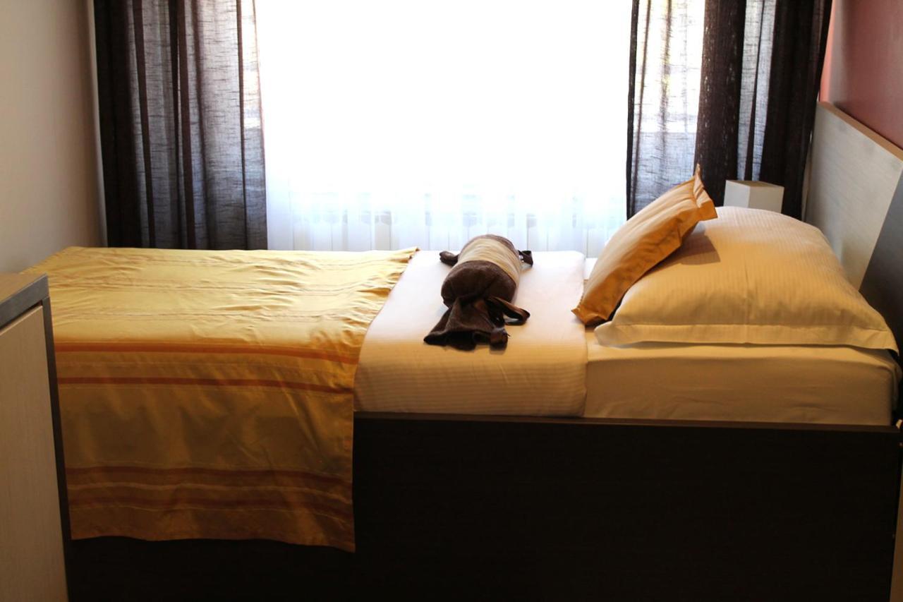 Motel Korzo Bihać エクステリア 写真