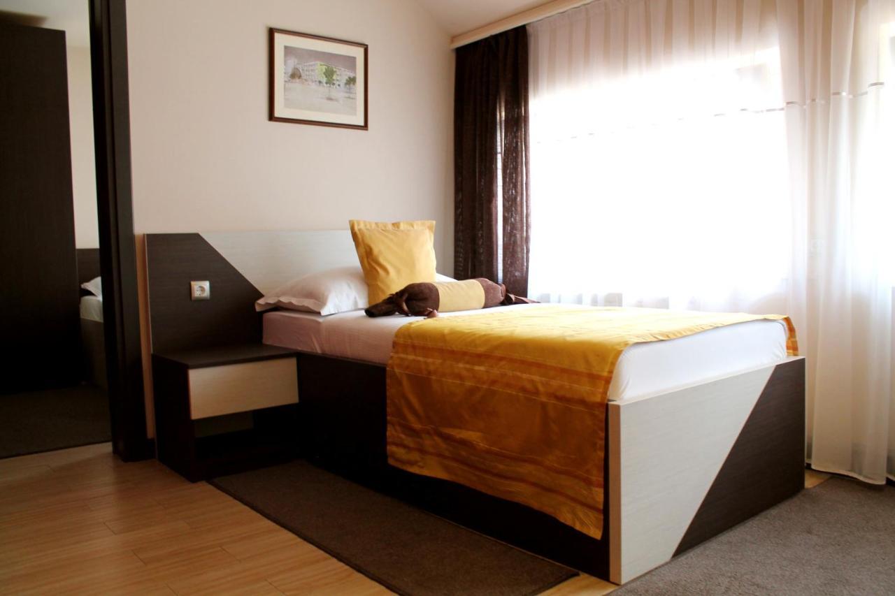 Motel Korzo Bihać エクステリア 写真