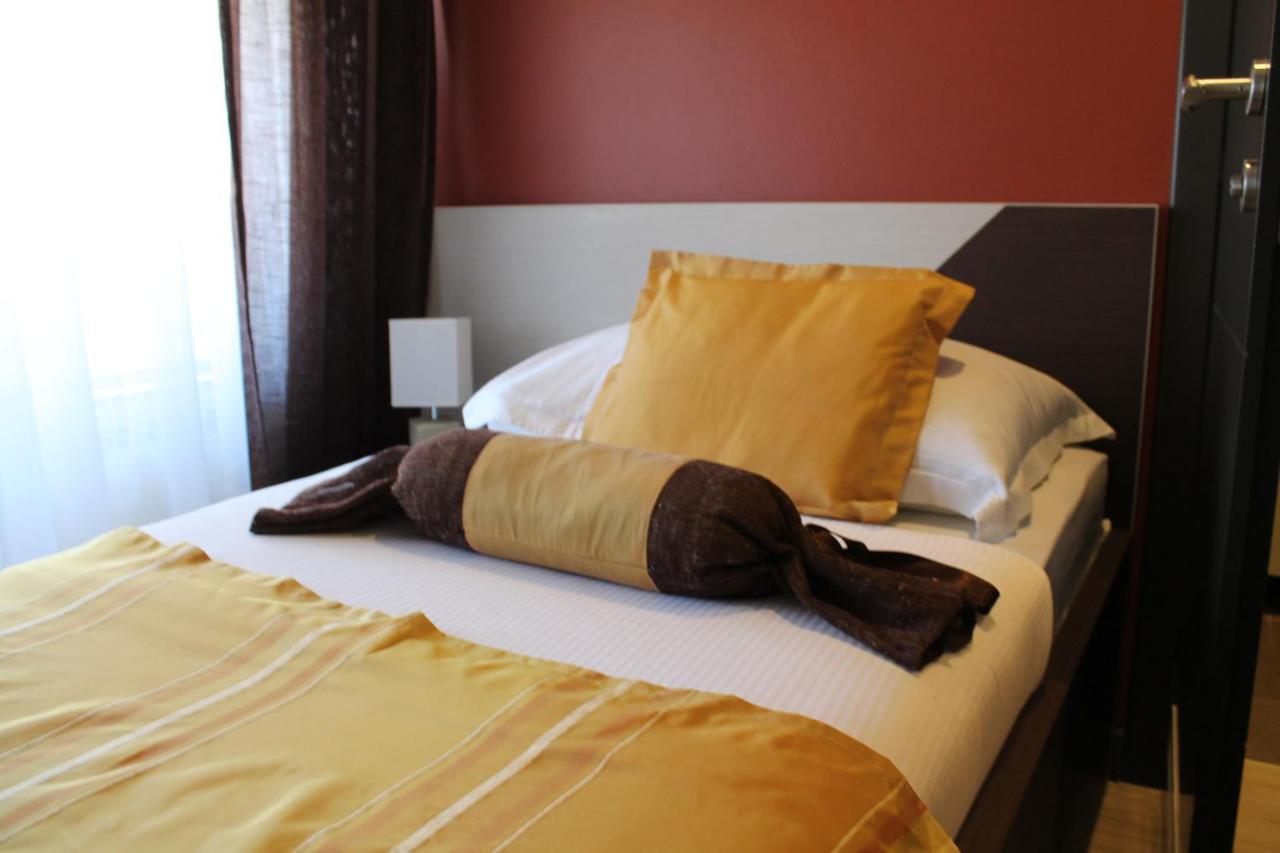 Motel Korzo Bihać エクステリア 写真