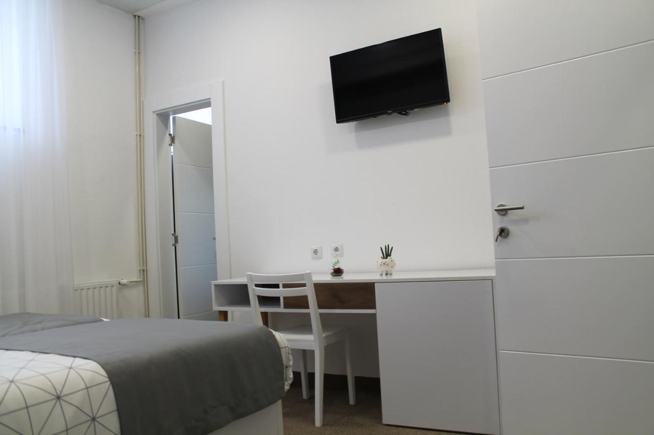 Motel Korzo Bihać エクステリア 写真